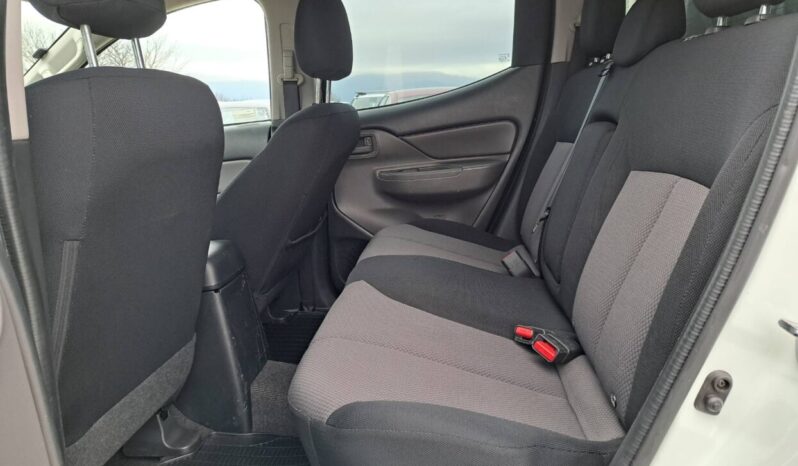 Mitsubishi L200 2.4 Double Cab Invite 4WD full