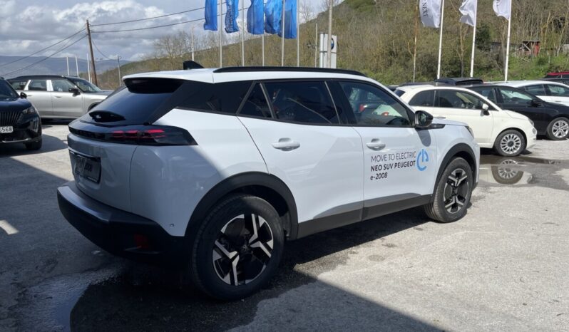 PEUGEOT e 2008 FL 156hp (54 KW) ALLURE full