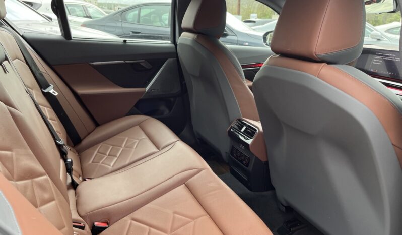 BMW 550e xDrive Sedan G60 (Π) full