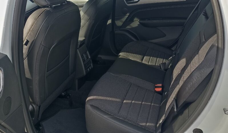 Renault ARKANA Techno Mild Hybrid 140hp EDC full