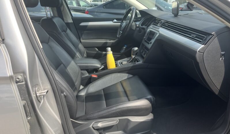 VOLKSWAGEN PASSAT S/W 2.0 TDI BlueMotion full