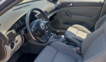 Volkswagen Passat 1.8 full