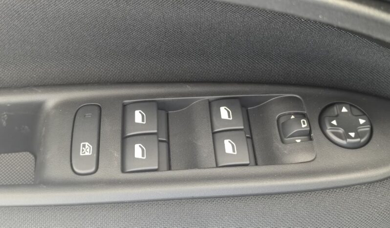 FIAT 600 Hybrid 1.2 145hp DCT MY25 full