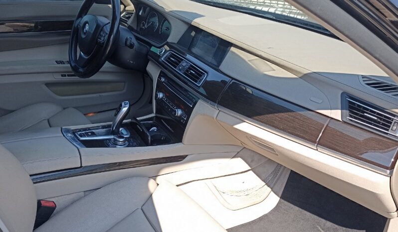 BMW 740i full