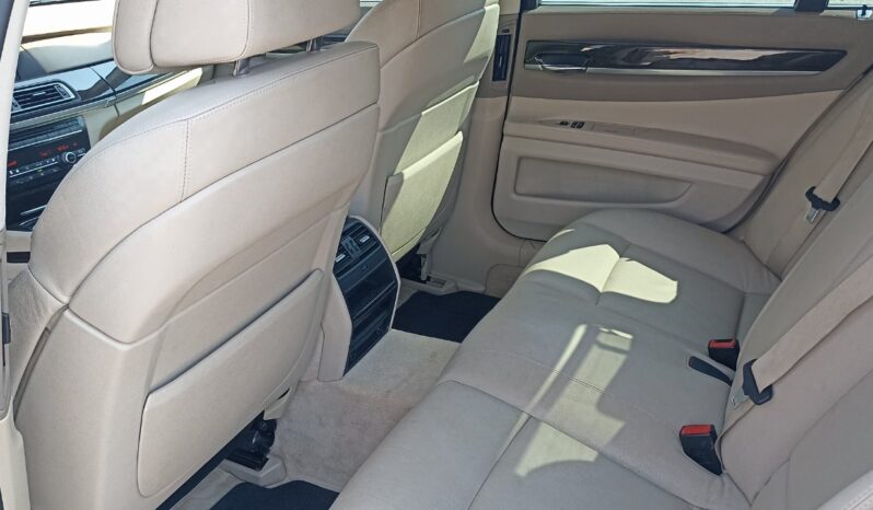 BMW 740i full