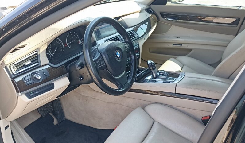 BMW 740i full