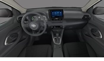 TOYOTA Yaris 1.5 HDF 116hp Active Plus full