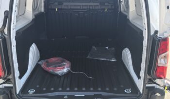 PEUGEOT e-PARTNER VAN 136hp L2H1 full