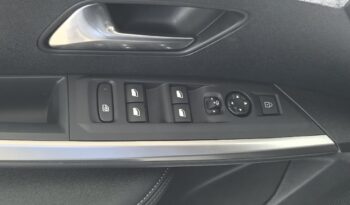 Peugeot e‐3008 210hp (157kW) 73kWh Allure full