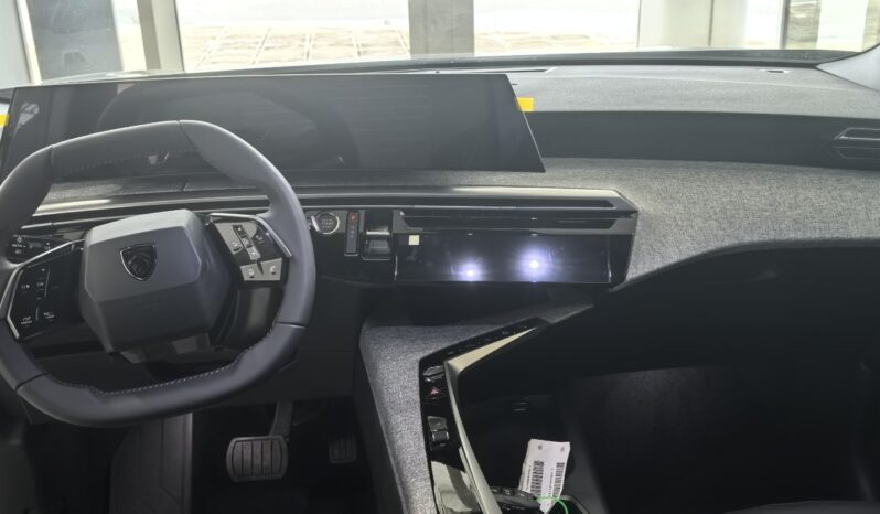 Peugeot e‐3008 210hp (157kW) 73kWh Allure full