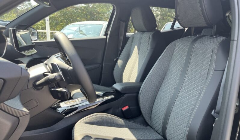 PEUGEOT 2008 FL 1.2 HYBRID 145 E-DCS6 N3 ALLURE full