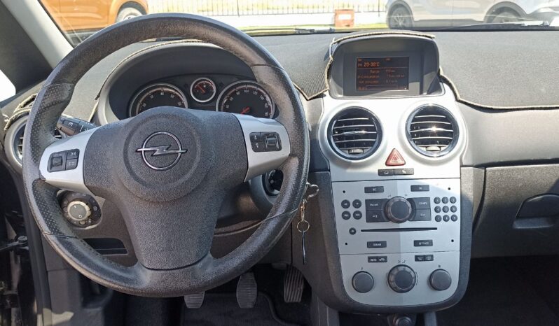 Opel Corsa 1.4 BENZINH full