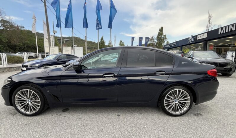BMW 530e iPerformance Sport Line full