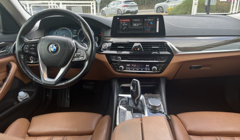 BMW 530e iPerformance Sport Line full