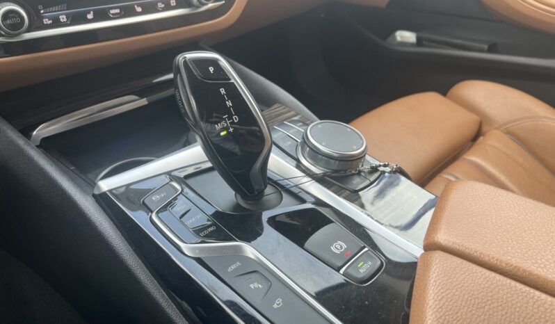BMW 530e iPerformance Sport Line full