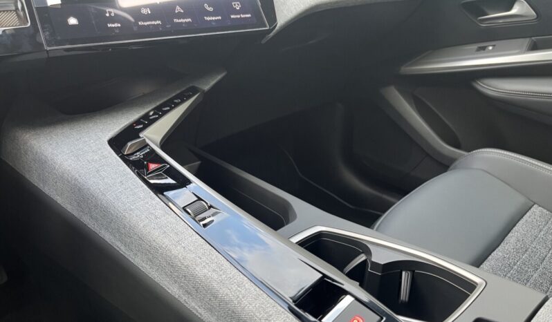 Peugeot 3008 HYBRID 145hp E-DCS6 ALLURE full