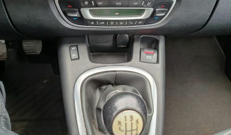 RENAULT SCENIC 1.5 DIESEL 110HP full