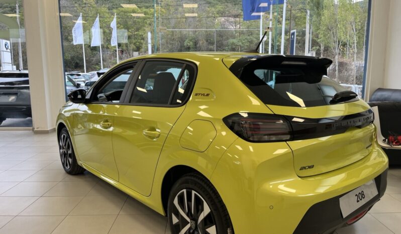 Peugeot 208 FL Hybrid 110 e‐DCS6 Style full