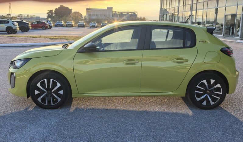 Peugeot 208 FL Hybrid 110 e‐DCS6 Style full