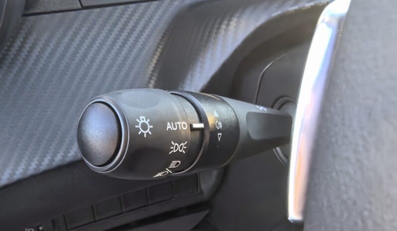 Peugeot 208 FL Hybrid 110 e‐DCS6 Style full