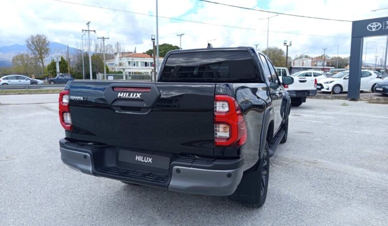 TOYOTA HILUX DC 4X4 2.8D 48V INVINCIBLE A/T full