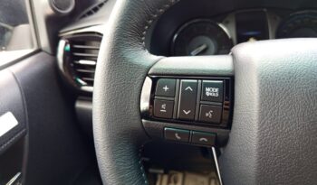 TOYOTA HILUX DC 4X4 2.8D 48V INVINCIBLE A/T full