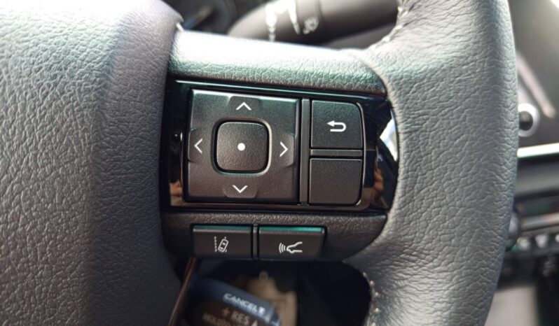 TOYOTA HILUX DC 4X4 2.8D 48V INVINCIBLE A/T full