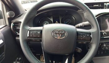 TOYOTA HILUX DC 4X4 2.8D 48V INVINCIBLE A/T full