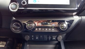 TOYOTA HILUX DC 4X4 2.8D 48V INVINCIBLE A/T full