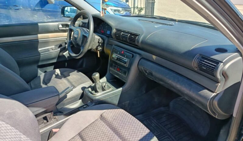 AUDI A4 1.6 BENZINH full