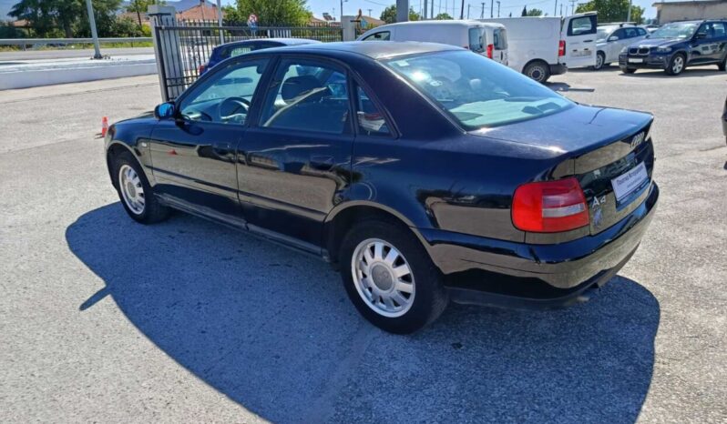 AUDI A4 1.6 BENZINH full