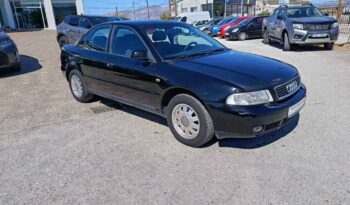 AUDI A4 1.6 BENZINH full