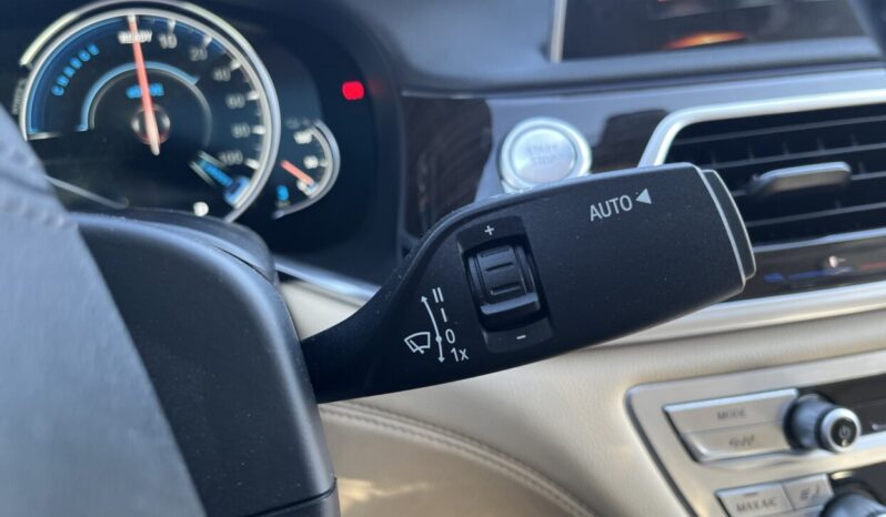 BMW 740E iPerformance (Π) full