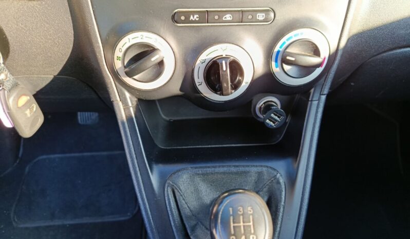 Hyundai i10 1.2 BENZINH 75HP full