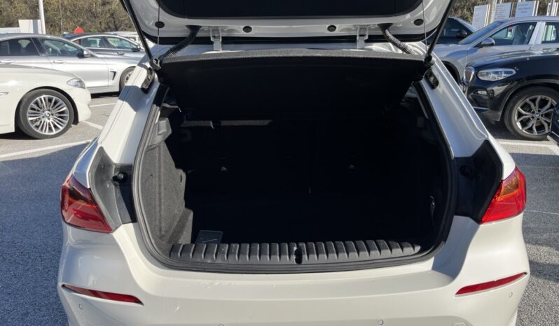 BMW 116d F40 Advantage full