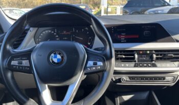 BMW 116d F40 Advantage full