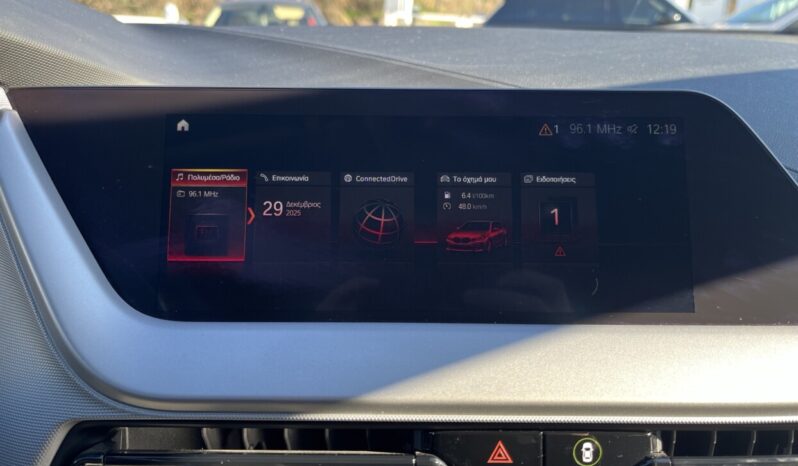 BMW 116d F40 Advantage full