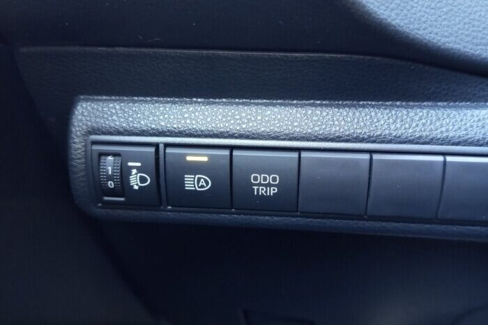 TOYOTA COROLLA SDN 1.5 ACTIVE PLUS (Φ) full