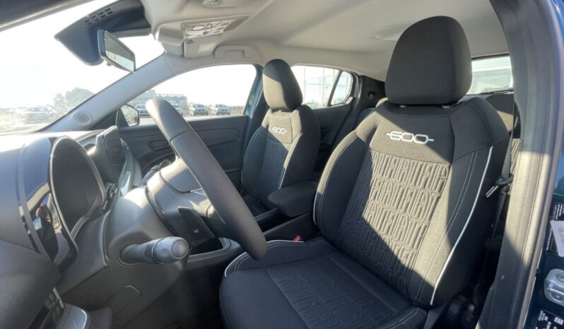 FIAT 600 Hybrid 1.2cc 110CV DCT Comfort full