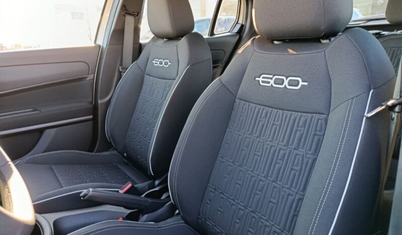 Fiat 600 1.2cc 110CV mHev DCT full