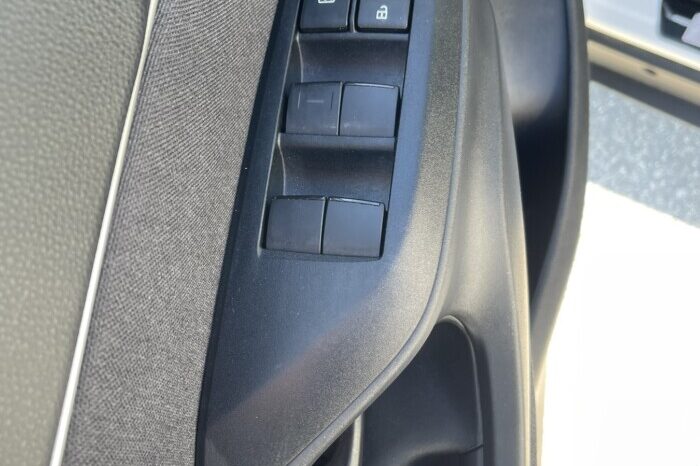 Toyota Yaris Cross 1.5 HDF 116hp Active Plus (Φ) full