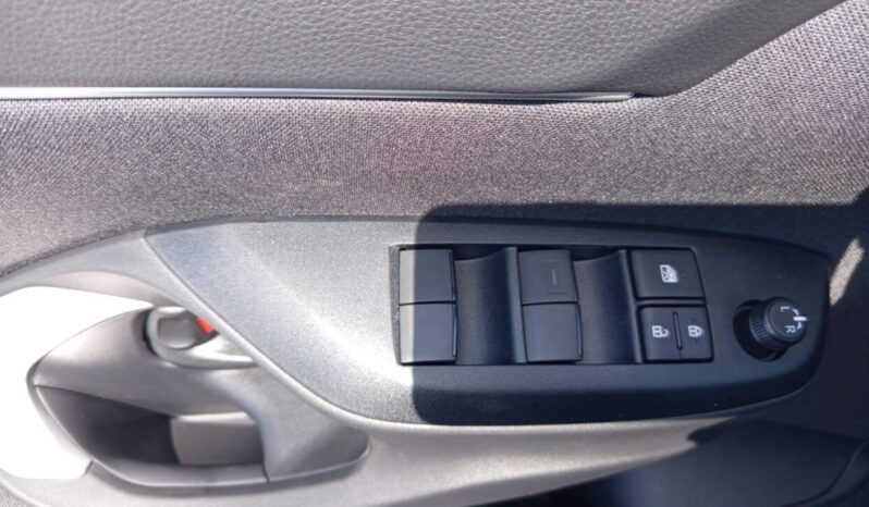 Toyota Yaris Cross 1.5 HDF 130hp Active Plus full