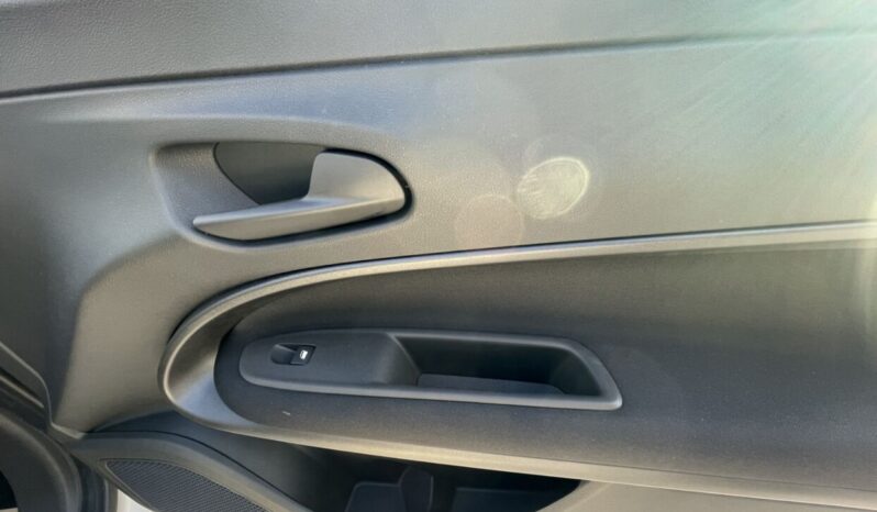 FIAT 600 Hybrid 1.2cc 110CV DCT Comfort full