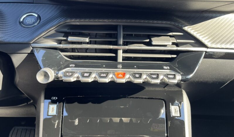 PEUGEOT 2008 F.L 1.2 HYBRID 145 eDSC ALLURE full