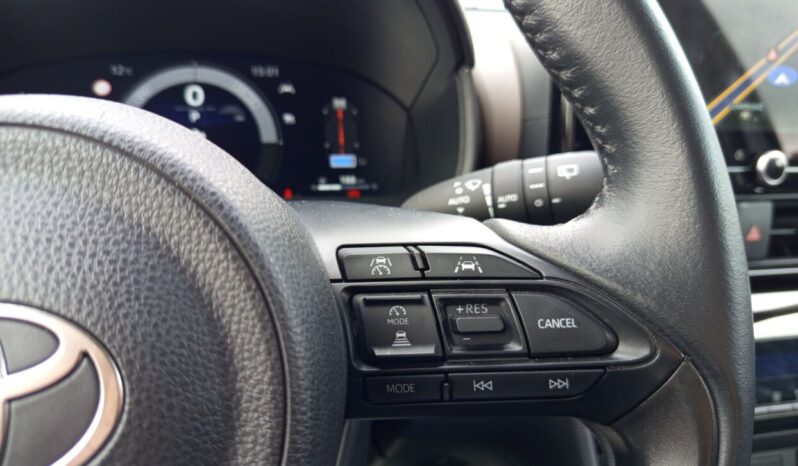 Toyota Yaris Cross 1.5 HDF 130hp Elegant BI-TONE full