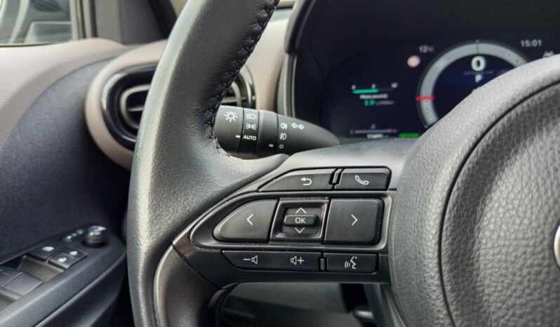 Toyota Yaris Cross 1.5 HDF 130hp Elegant BI-TONE full