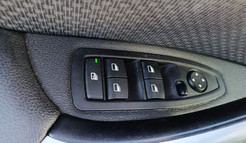 BMW X1 xDrive 18D full