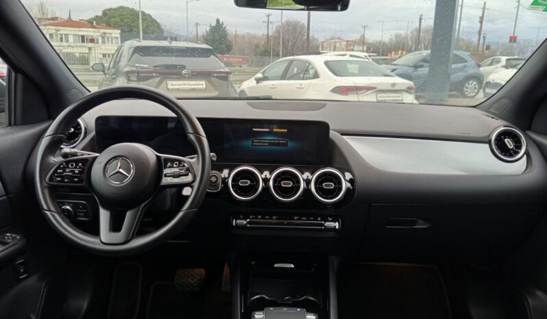 Mercedes Benz GLA 250E Advantage (Φ) full