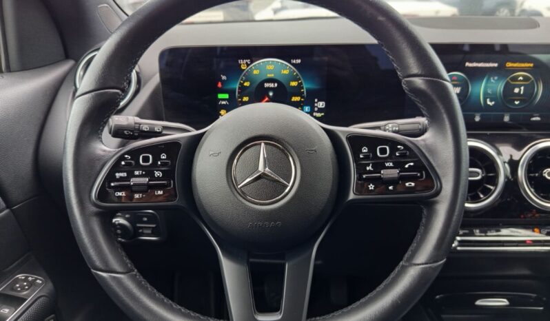 Mercedes Benz GLA 250E Advantage (Φ) full