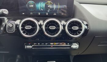 Mercedes Benz GLA 250E Advantage (Φ) full
